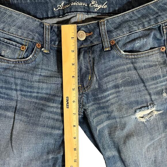 American Eagle Women Favorite Boyfriend Fit Size 6 Distressed Medium Wash Denim - Picture 8 of 12